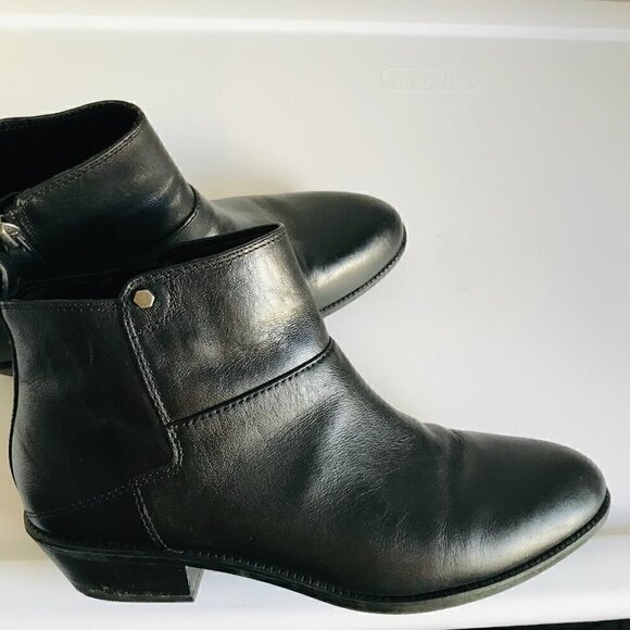 Franco Sarto Black Rafaela Leather Ankle Bootie Size 9.5 - Picture 7 of 9